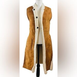 CHRISTIAN DIOR Reversible Sheepskin 
Shearling Coat  Size 4